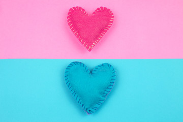 Corazones de fieltro