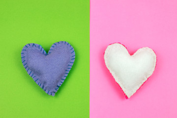 Corazones de fieltro