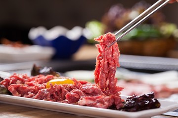 yukhoe, Korean-style raw beef 