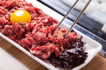 yukhoe, Korean-style raw beef 