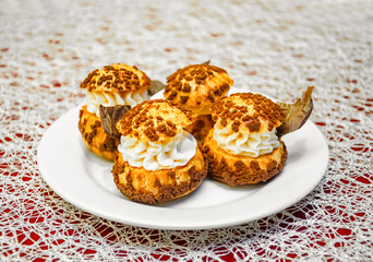 Сake with cream filling
