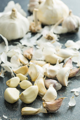 Peeled fresh garlic.
