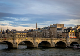 pont parisien