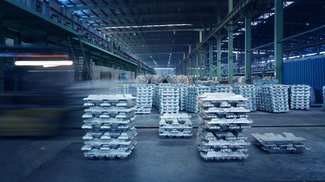 Industrial aluminum ingots