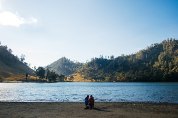couple enjoying lake