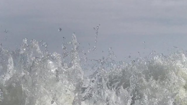 suyun dansı & b&uuml;y&uuml;k su akıntıları