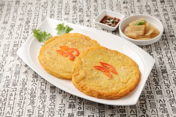 korean style mung bean pancake plate
