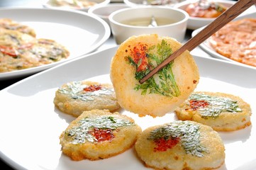 korean style mix meat pancake plate