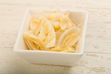 Coconut chips