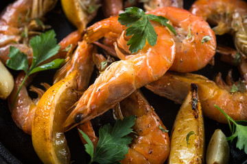 Prawns Shrimps roasted with lemon and garlic
