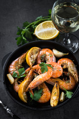 Prawns Shrimps roasted with lemon and garlic
