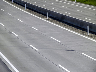 A1 West motorway, guide rail, concrete road surface