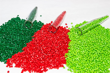 Polymeric dye. Colorant for plastics. Pigment in the granules.