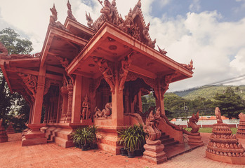 Fototapeta premium Red Temple architecture in Thailand