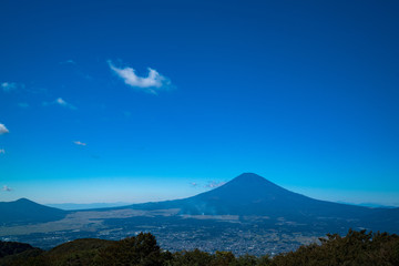 Fototapeta premium 乙女峠付近から見た富士山