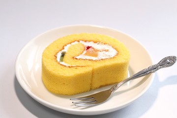 フルーツロールケーキ