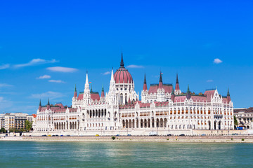 Fototapeta premium Hungarian parliament in Budapest, Hungary