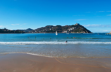 Donostia-San Sebastian, Paesi Baschi, Spagna: la spiaggia di La Concha, vista panoramica