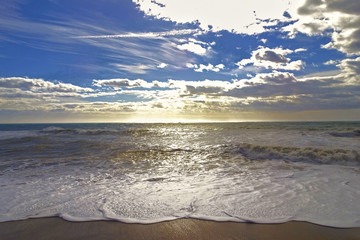 mar mediterraneo playas y cielo con nubes en la Coata Brava Girona España