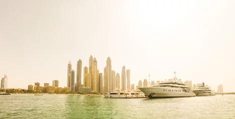 Schilderijen op glas Dubai Marina, panoramic view from the sea © tostphoto