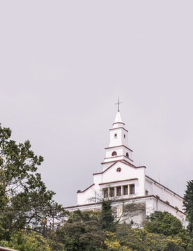 Monserrate chorch