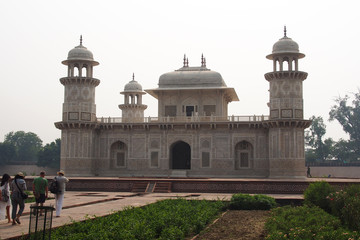 Fototapeta na wymiar Itimad-ud-Daulah or Baby Taj in Agra India