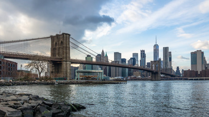 Fototapeta na wymiar Brooklyn Bridge and Manhattan Skyline - New York, USA