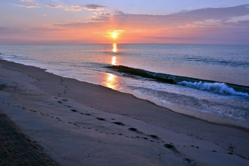 Fototapeta premium Tranquil Summer Sunrise on the Beach