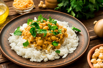 Gluten free rice and vegan chickpea curry