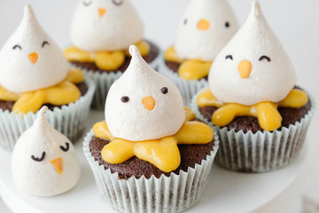 Easter chick lemon chocolate cupcakes