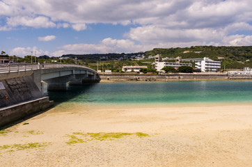 Obraz premium 沖縄 奥武島の青い海