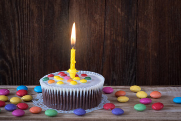 Mini Kuchen mit Kerze