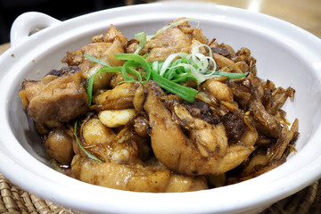 chicken fried with sauce