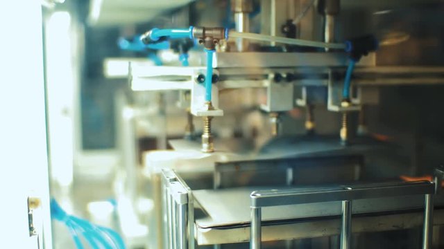 Production of lithium ion batteries. Production stages. Machines and Mechanisms. Ecology and Energy Issues