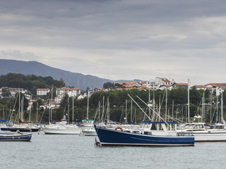 Fototapeta premium Puerto de Hendaya, País Vasco, Francia