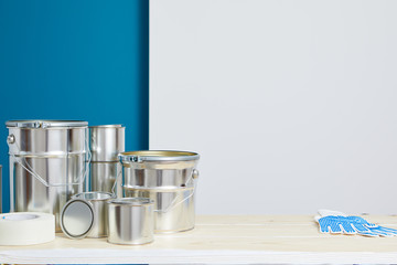 Accessories for painting walls