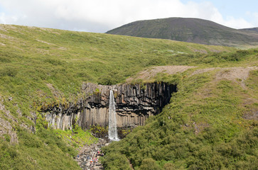 Cascata in Islanda Svartifoss
