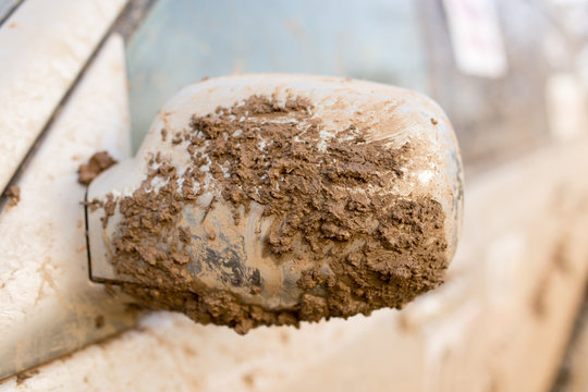 Fototapeta dirt on the mirror of car