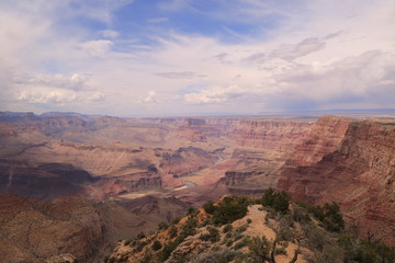 Grand Canyon an einem wunderschönen Sommertag