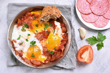 Fried eggs with bacon