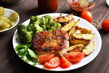 Grilled meat with vegetables