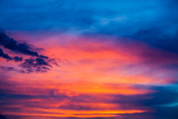 Fototapeta premium colorful dramatic sky with cloud at sunset