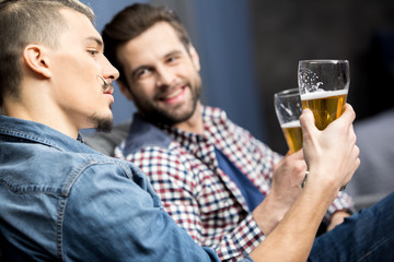 Friends drinking beer