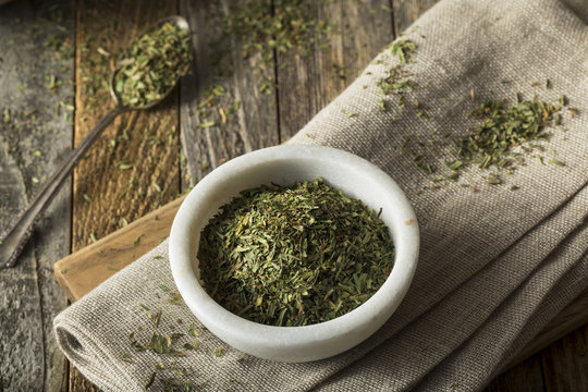 Raw Organic Dry Tarragon Spice