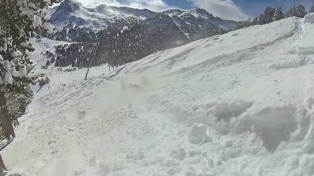 Funny failure of amateur freeride snowboarder rushing down slope, active life