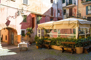 piccolo ristorante in Italia