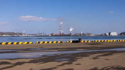 港の工業地帯