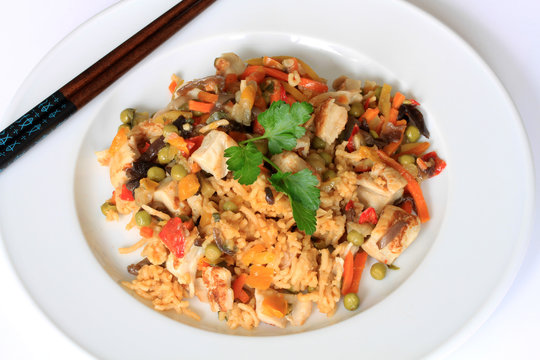 nouilles chinoises, légumes et poulet