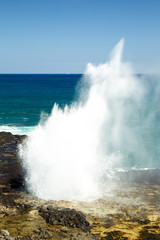 Spouting Horn, ein Blowhole an der Südküste von Kauai, Hawaii, USA.