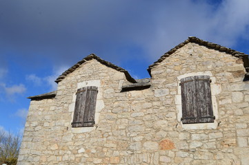 Façade en Aveyron